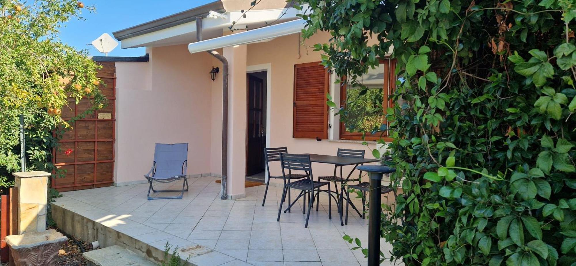 SantʼAnna Arresi Casa Vacanza Mamaioa מראה חיצוני תמונה